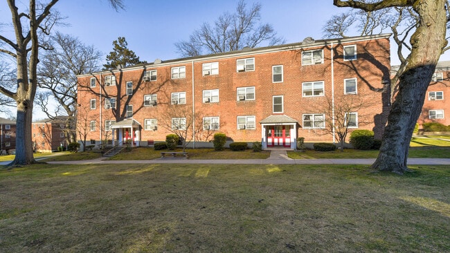 Building Photo - 1504 W Terrace Cir Unit 1504 Terrace Cir