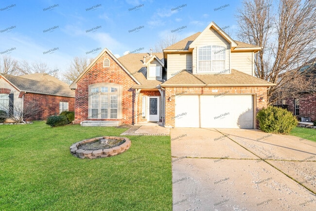 Building Photo - 2421 S Sweet Gum Ave