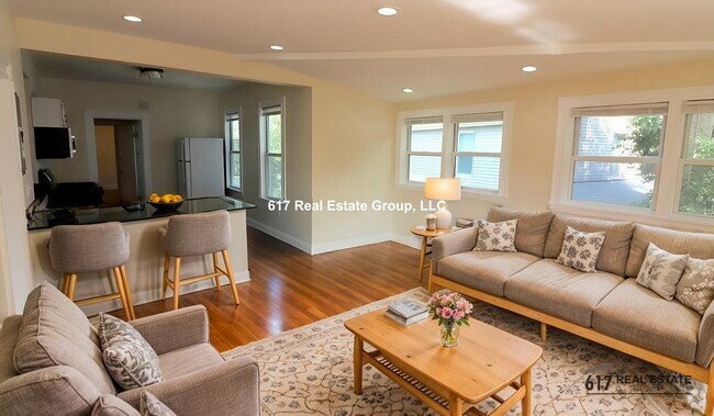 Building Photo - 2572 Massachusetts Ave Unit 2 Rental