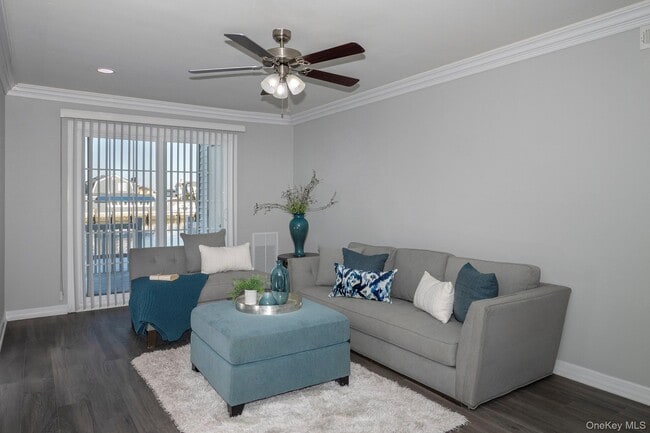 Photo - 10 Mainsail Dr Unit 1-10