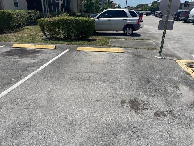 Photo - 506 Davis Rd Unidad 70
