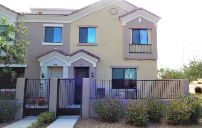 Photo - 125 N Sunvalley Blvd