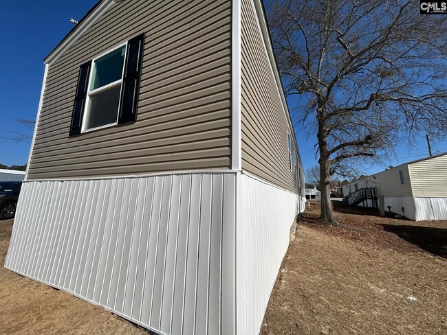 Photo - 600 Ermine Rd