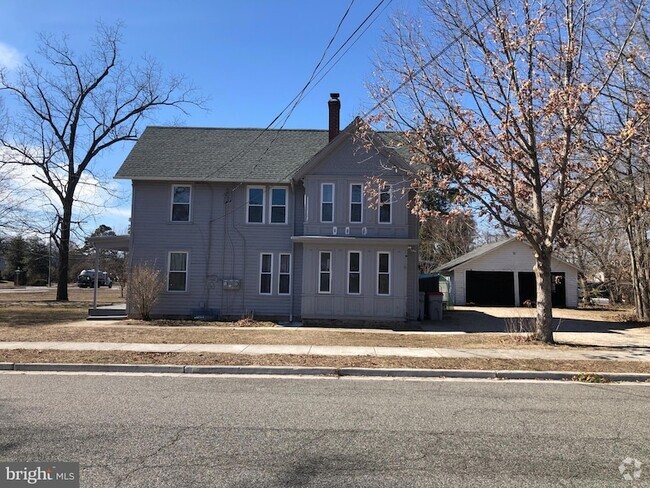 Building Photo - 1146 E Landis Ave Rental