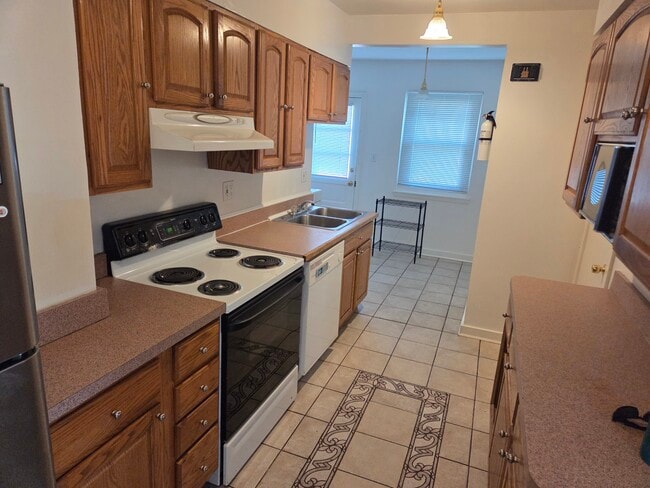 Photo - 7307 Dickinson Ave