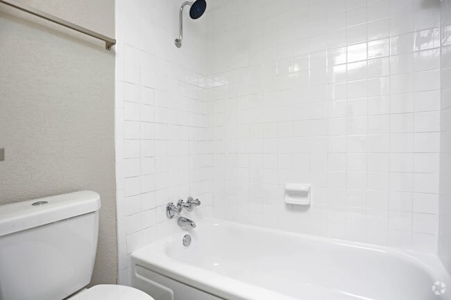 1HAB, 1BA - 575 ft² - BAÑO