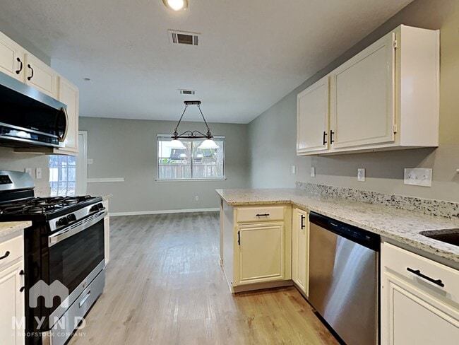 Photo - 19931 Bambiwoods Dr