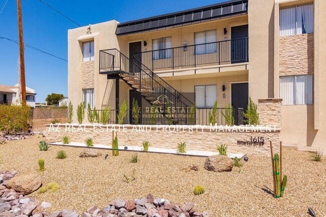 Photo - 1615 N 51st St Unit 5