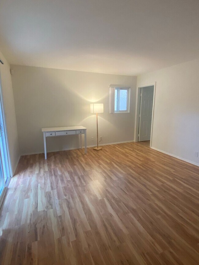 Silver Strand Beach 1 bedroom, 1 bathroo... Rental House Rental in