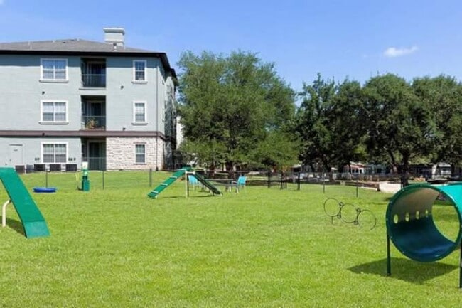 Photo - 2 bedroom in Austin TX 78730 Unit 2018