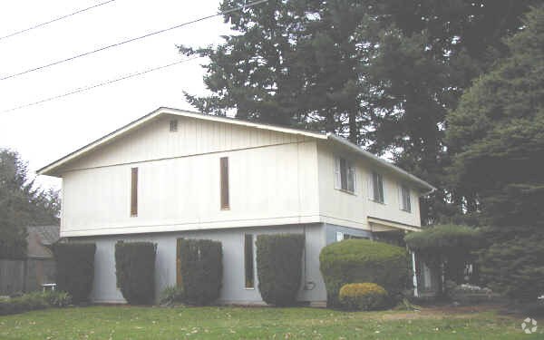 Photo - Tall Firs Aparments