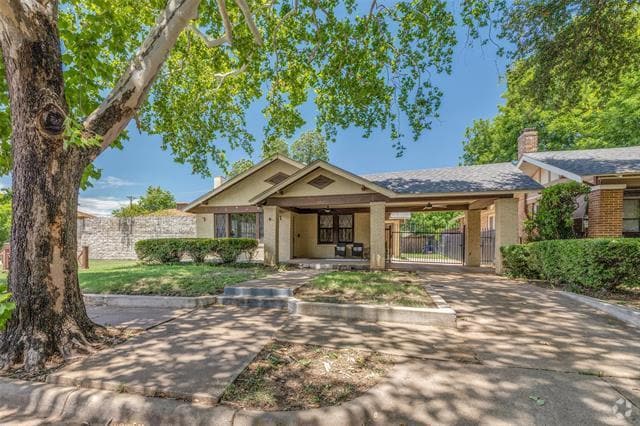 Building Photo - 2230 Mistletoe Ave Rental