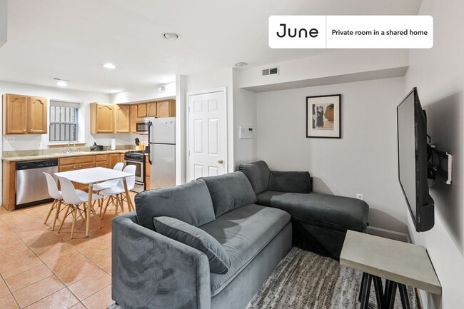 Photo - Room in Shared 3 bed/2.5 bath home Unidad A