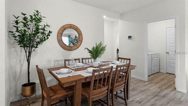 Photo - 2986 Salisbury Ave