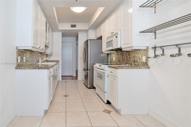 Photo - 808 Brickell Key Dr Condo Unit 3005