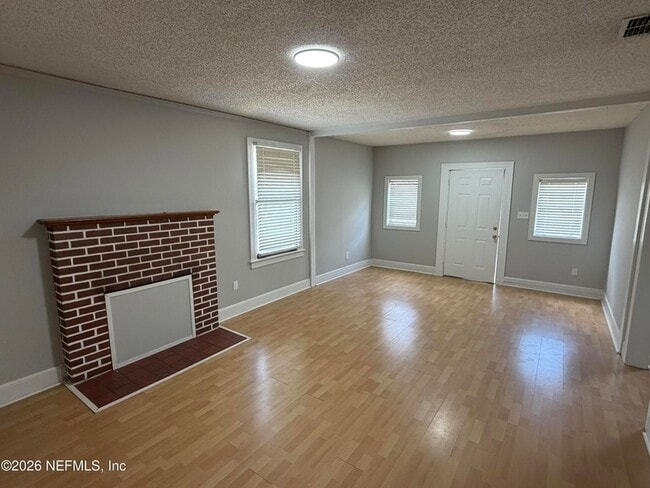 5324 Fremont St