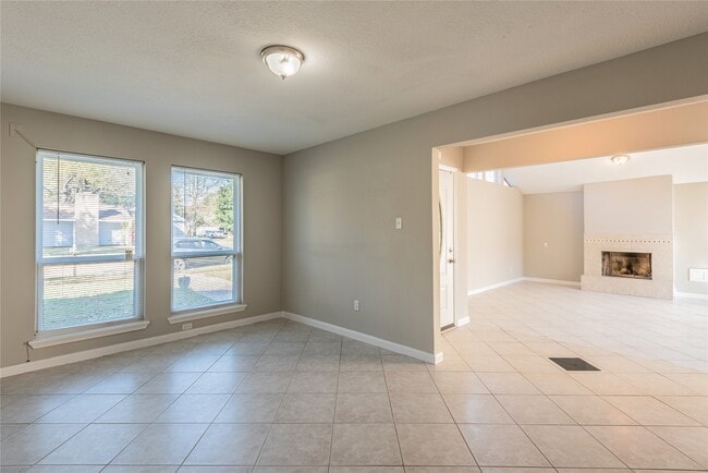 Photo - 4418 Lost Spring Dr