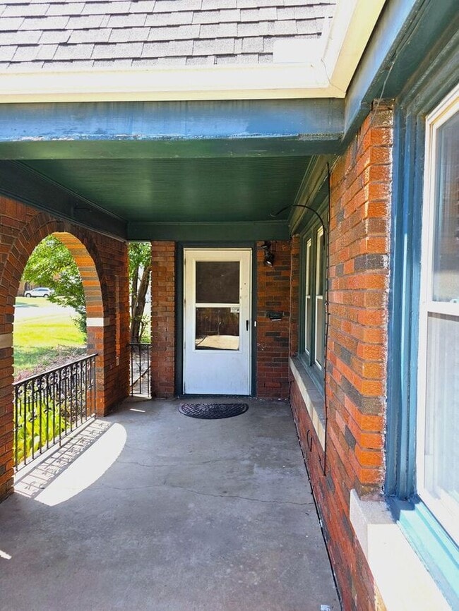3 Bed, 1 Bath Home in NW OKC Close to Plaza District