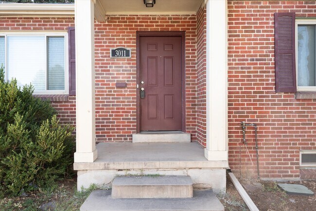 Photo - 3011 Dexter St