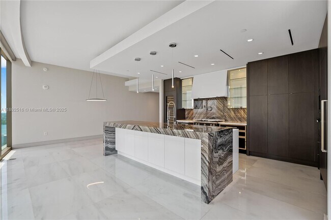 Photo - 17901 Collins Ave Unit 2404