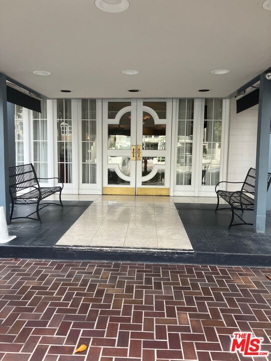 Photo - 969 Hilgard Ave Unit 409