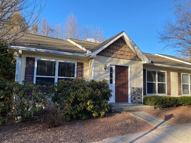 Photo - 2/2 Condo with bonus room