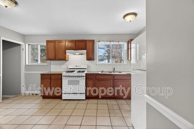 Photo - 1455 Redman Blvd