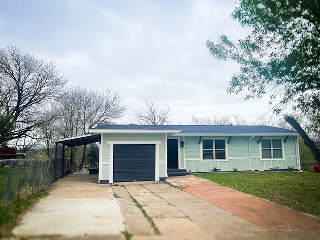 Photo - 722 E Strong Pkwy