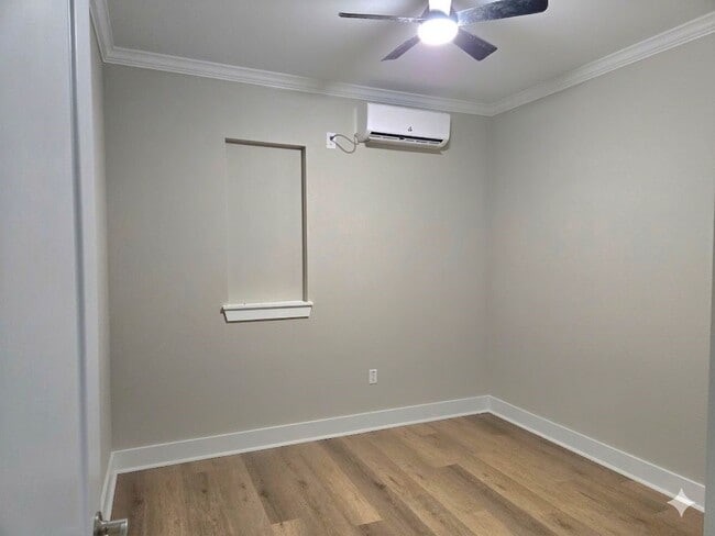 Photo - 7830 Woodlyn Rd