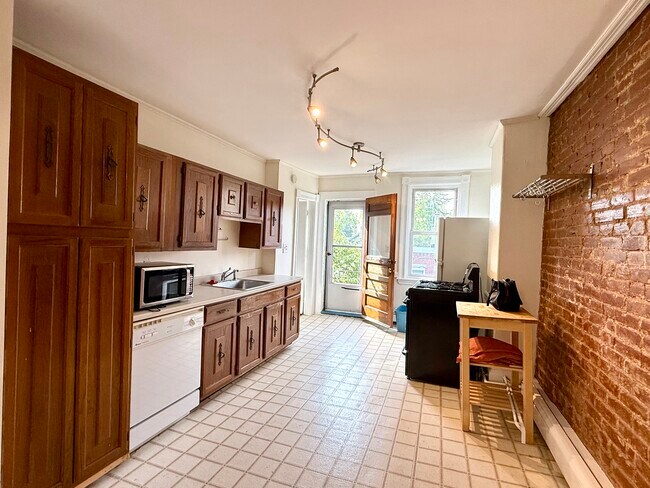 Photo - 20 Mead St Unit PH