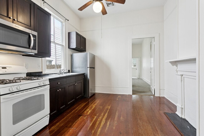 Photo - 1535 Dublin St