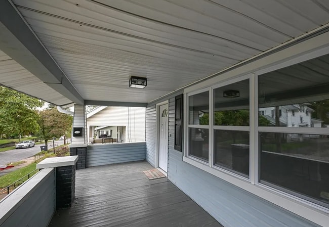 Photo - Modern & Charming 3-Bedroom Home