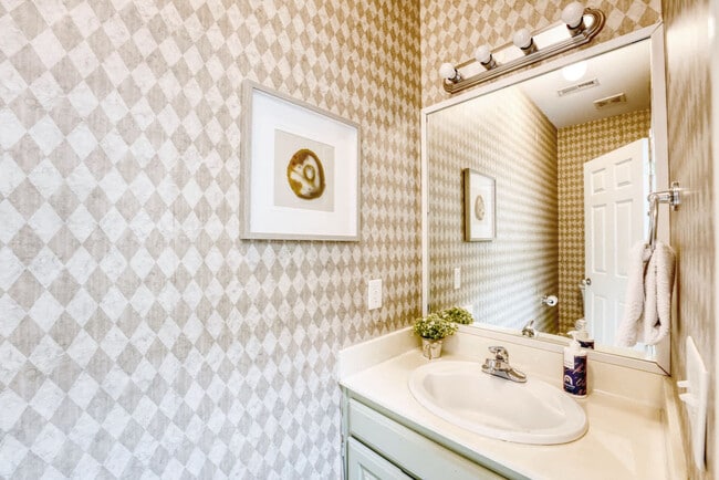 Photo - 1517 NW Bell Royal Ct Unit ID1297037P