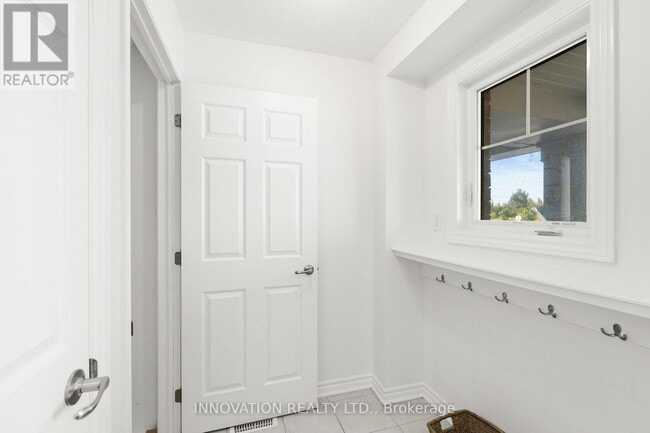 Photo - 389 Rouncey Rd
