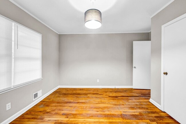 Photo - 1870 Windemere Dr NE Unidad A