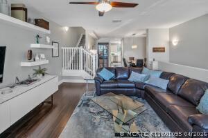 Photo - 1340 SW 2nd Ct