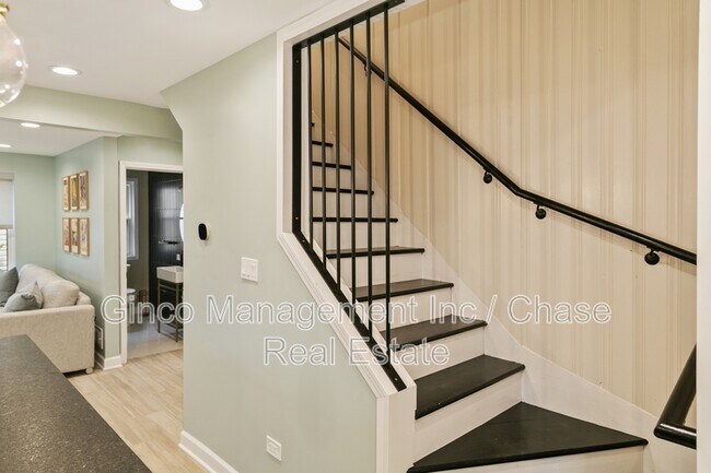 Photo - 635 E Prairie Ave