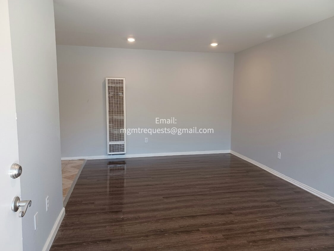 Photo - 539 West Shamrock Street, Unit 537