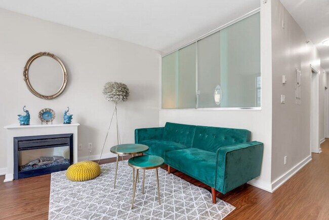 Photo - 444 W 6th Ave Unit ID1051759P