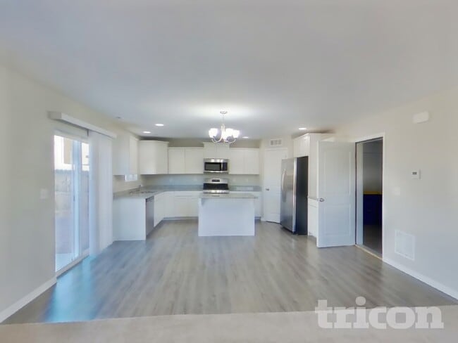 Photo - 7742 Sangalo Grove