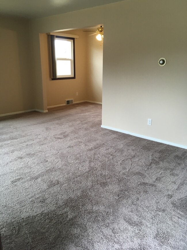 Photo - 238 S 70th St