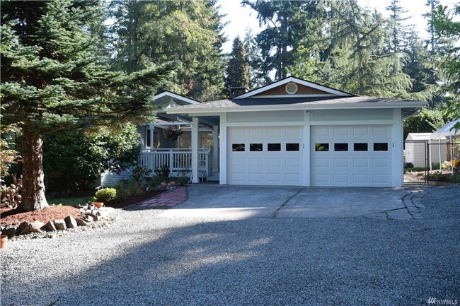 Charming 4 Bed 2 Bath Rambler in Sought Af... - Charming 4 Bed 2 Bath Rambler in Sought Af... House