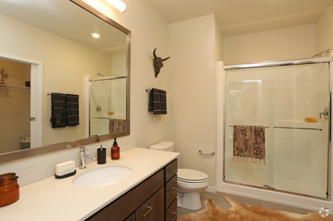 2BR, 2BA - D5