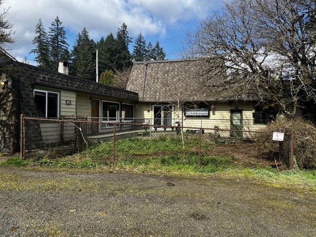 Building Photo - 146 Hawthorn Ln