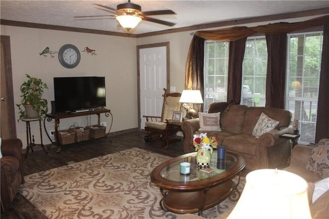 Photo - 414 Massengale Rd