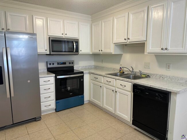 Photo - 202 Grand Ave