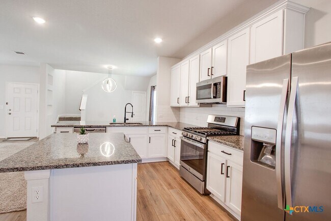 Photo - 324 Kenai Dr