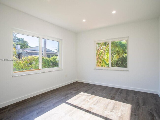 Photo - 2520 SW 22nd Terrace