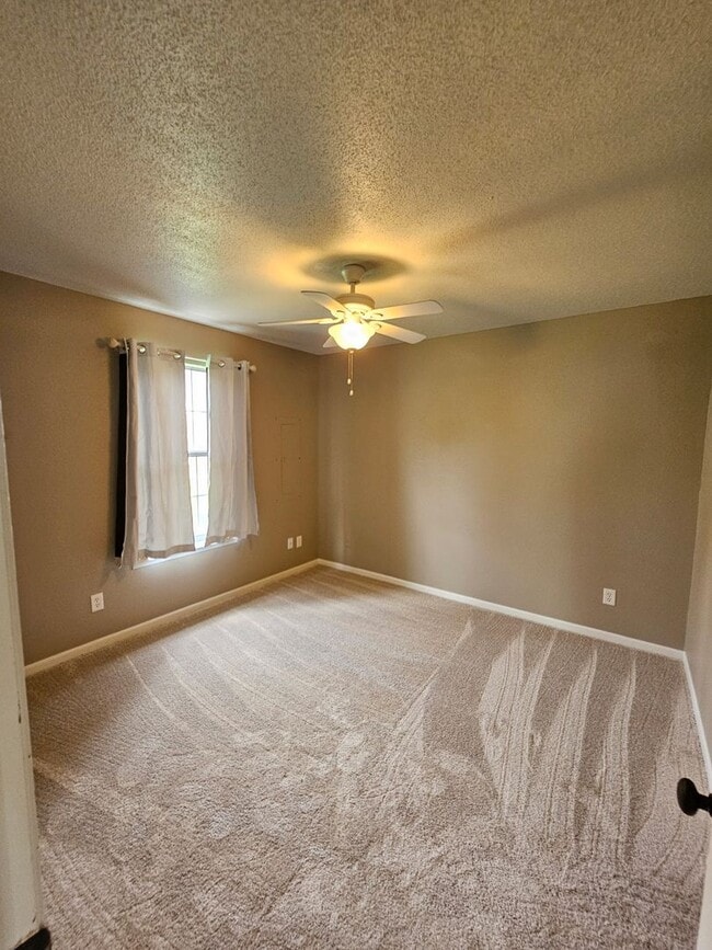 1609 Steamboat Ln