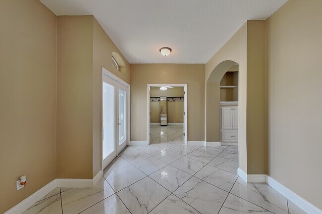 Photo - 1115 Bridgeway Blvd